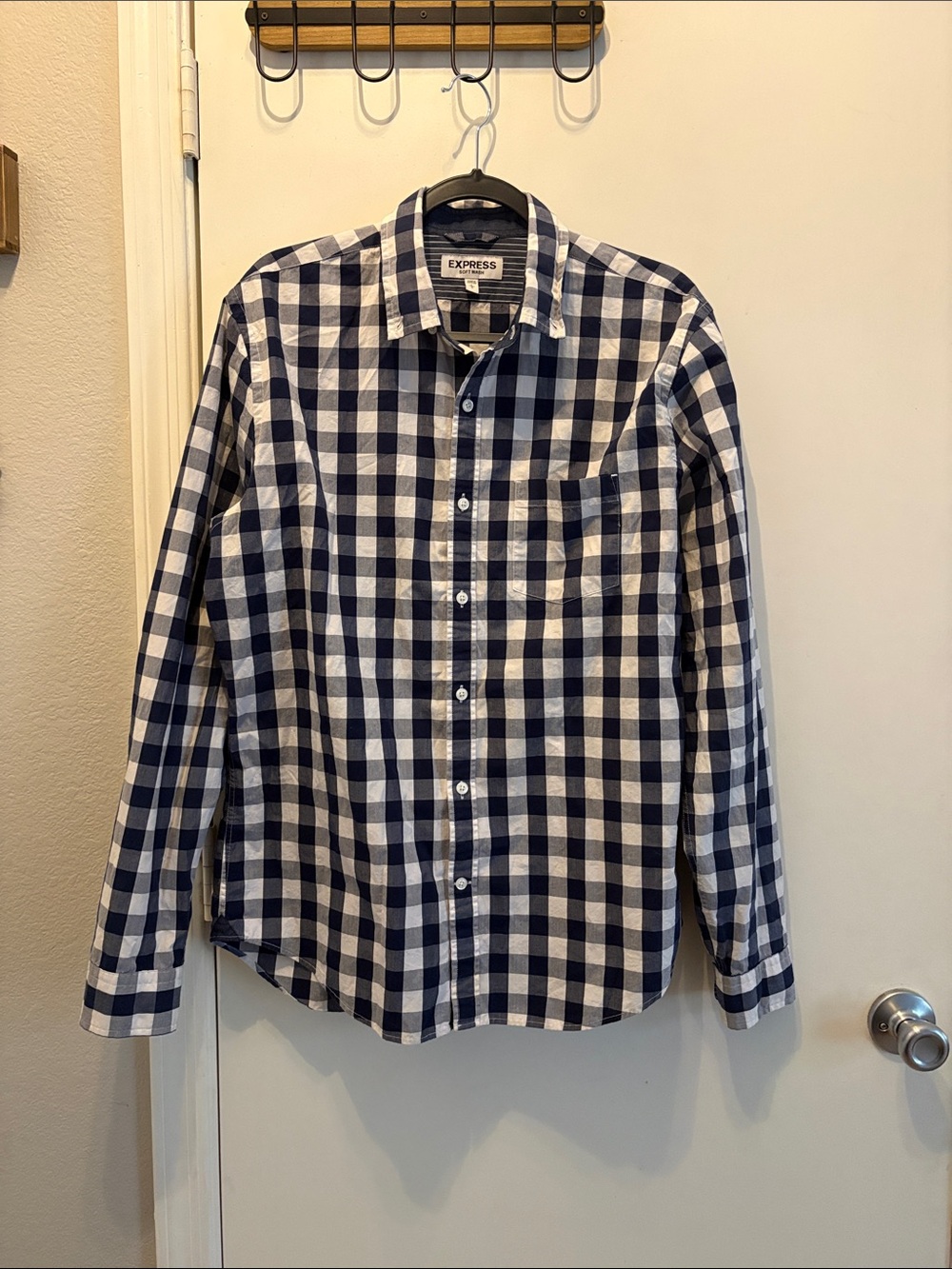 Express Men’s Navy and White Gingham Button-Down Shirt Size Large